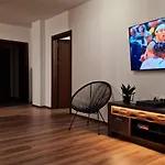 شقة Rebeka