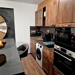 شقة Rebeka