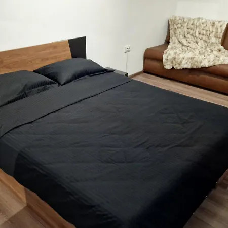 Apartament Rebeka *