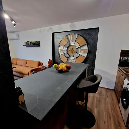 Rebeka Apartment *