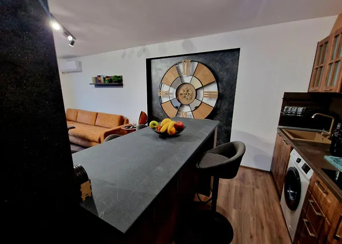 Rebeka Apartment アパート *