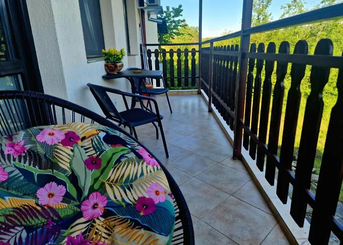 Lägenhet Rebeka Apartment Trjavna